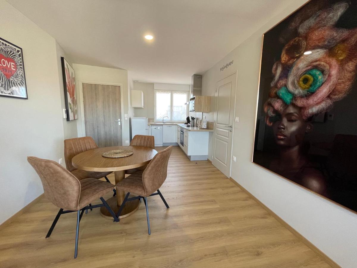 Apartment Yves Saint Laurent/ Coco Chanel *