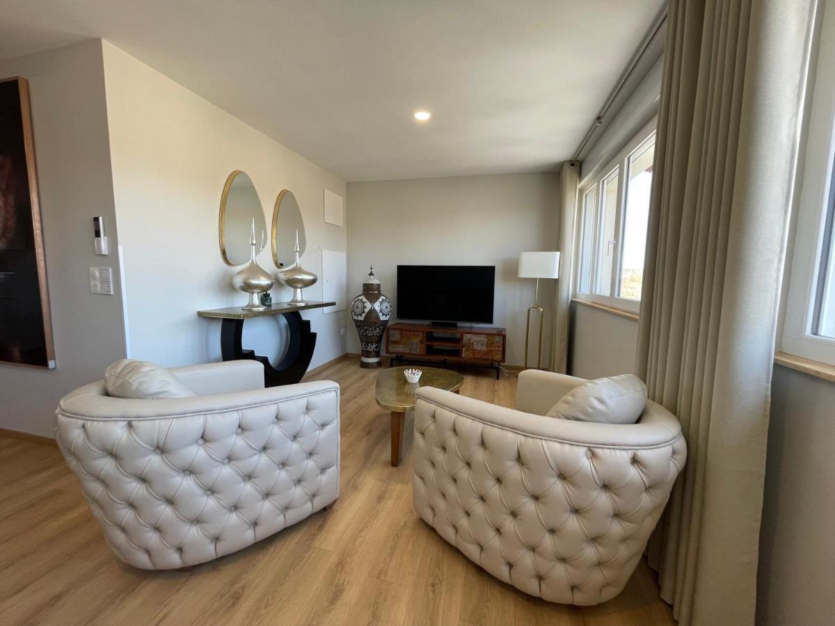 Appartement Yves Saint Laurent/ Coco Chanel